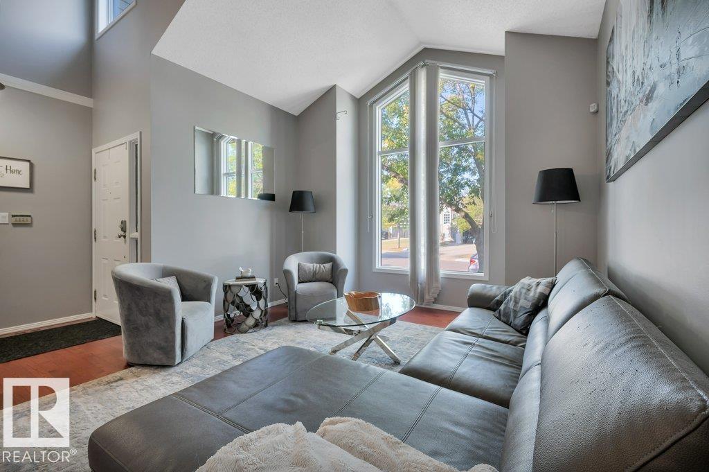 Photo 5 of 17 Catalina Dr, Sherwood Park AB