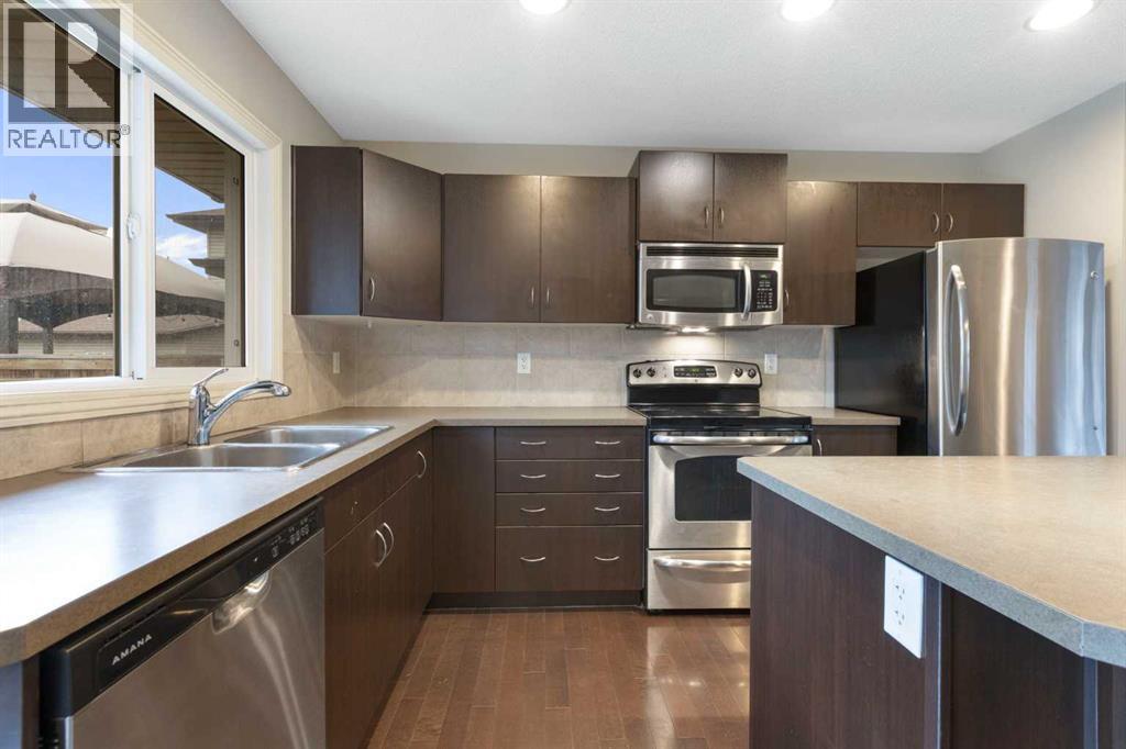 Photo 13 of 221 Prestwick Terrace Se, Calgary AB