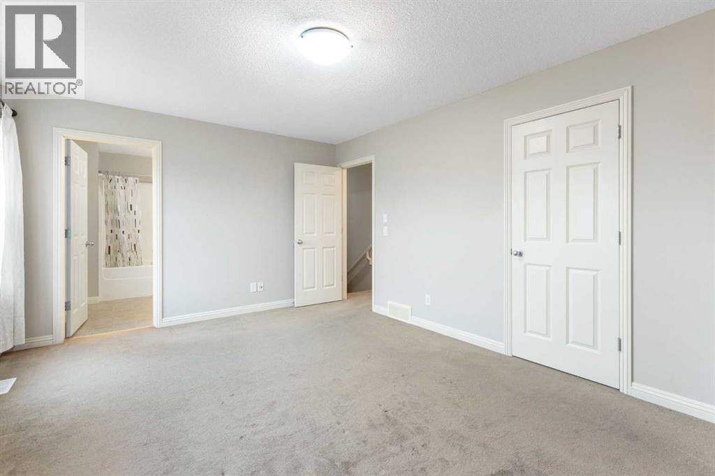 Photo 26 of 221 Prestwick Terrace Se, Calgary AB