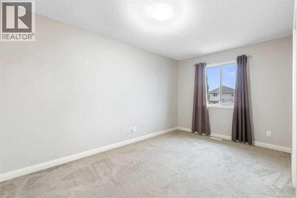 Photo 32 of 221 Prestwick Terrace Se, Calgary AB