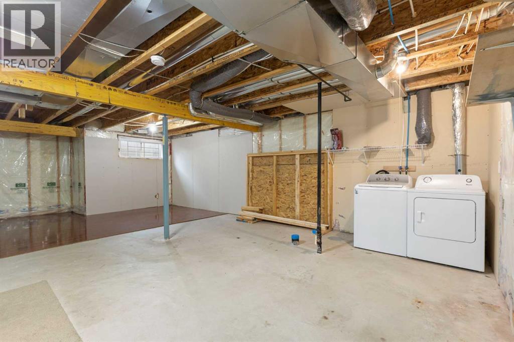Photo 35 of 221 Prestwick Terrace Se, Calgary AB