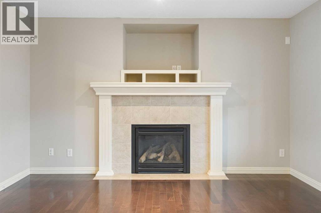 Photo 9 of 221 Prestwick Terrace Se, Calgary AB