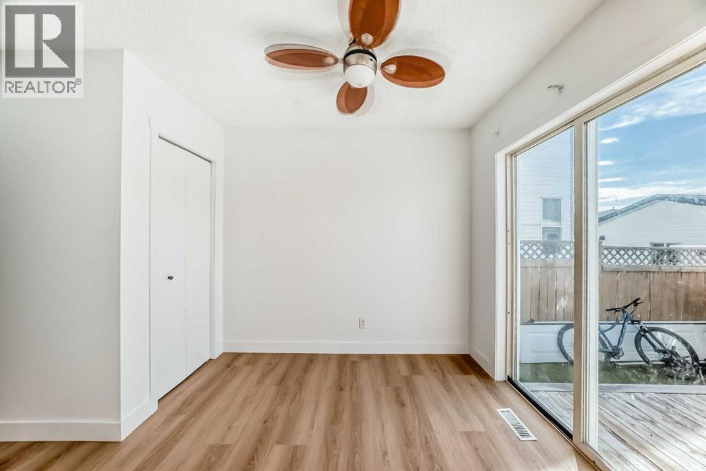 Photo 9 of 37 Martinbrook Link Ne, Calgary AB
