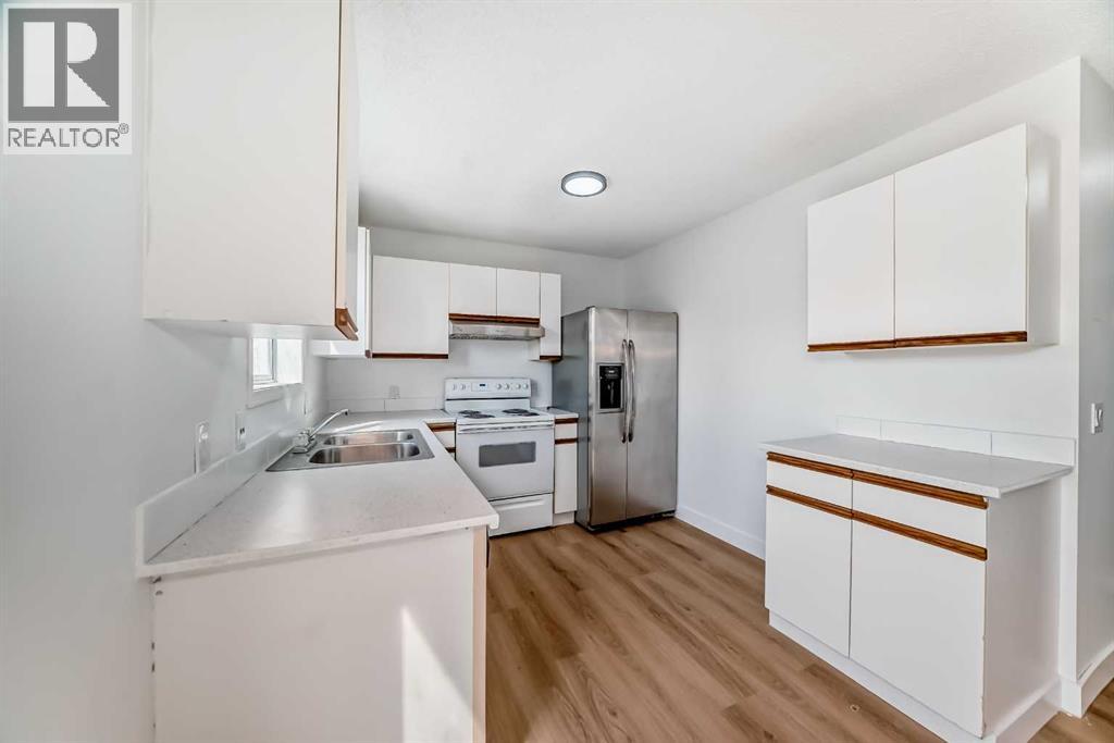 Photo 8 of 37 Martinbrook Link Ne, Calgary AB