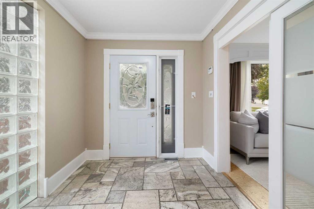 Photo 12 of 408 22 Avenue Ne, Calgary AB