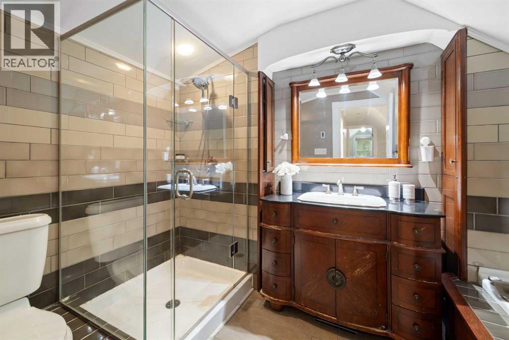 Photo 19 of 408 22 Avenue Ne, Calgary AB