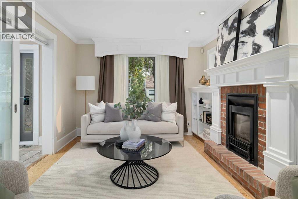 Photo 3 of 408 22 Avenue Ne, Calgary AB