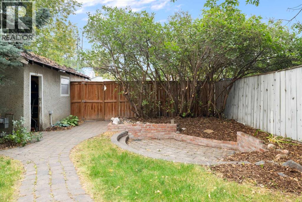 Photo 33 of 408 22 Avenue Ne, Calgary AB