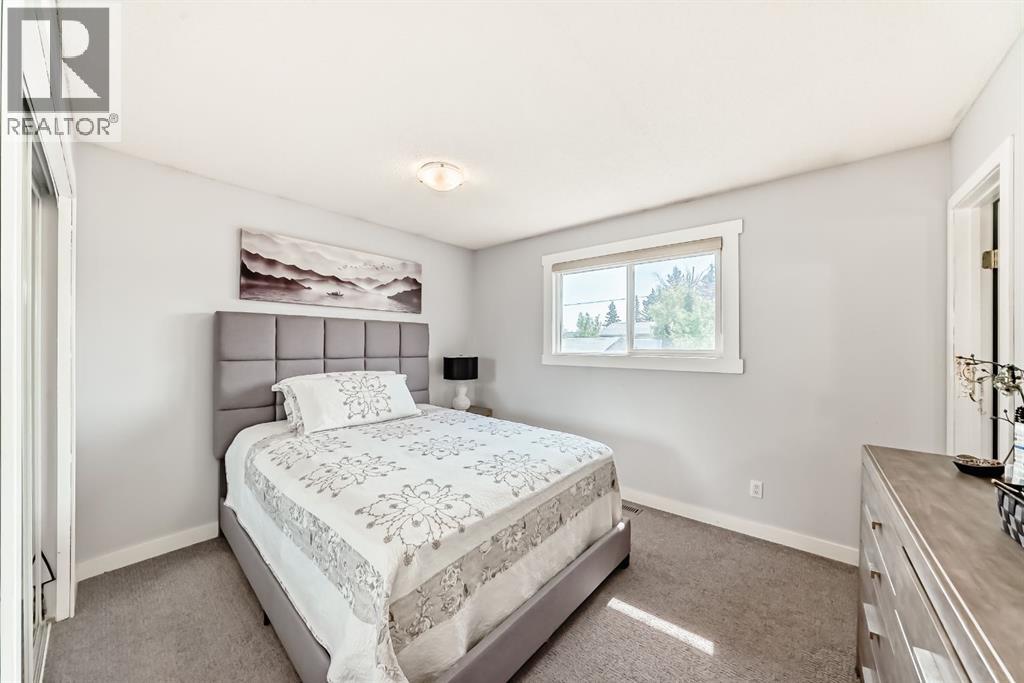 Photo 18 of 5107 Rundleview Road Ne, Calgary AB