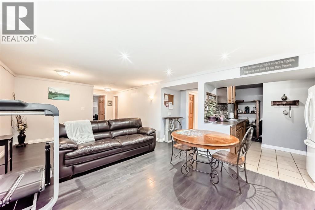 Photo 30 of 5107 Rundleview Road Ne, Calgary AB