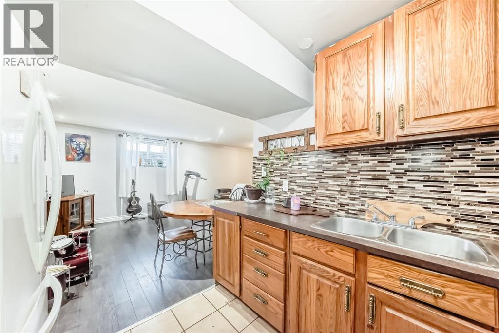 Photo 32 of 5107 Rundleview Road Ne, Calgary AB