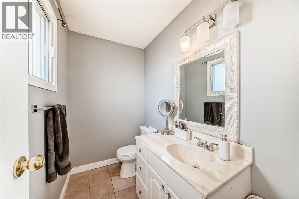 Photo 21 of 5107 Rundleview Road Ne, Calgary AB