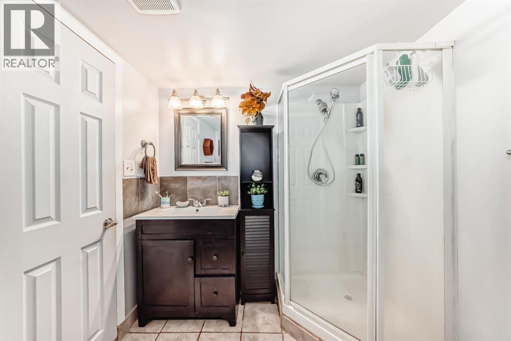 Photo 38 of 5107 Rundleview Road Ne, Calgary AB