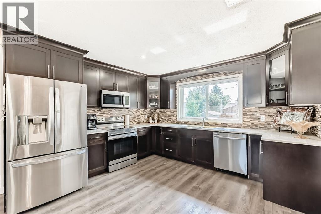 Photo 4 of 5107 Rundleview Road Ne, Calgary AB