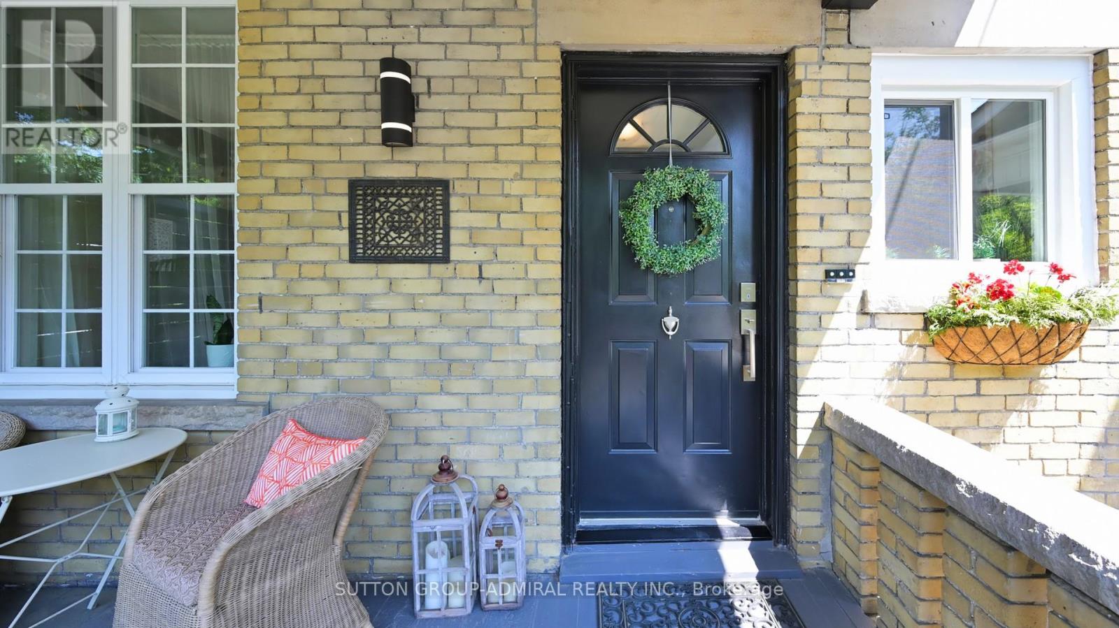 Photo 6 of 117 Bellhaven Road, Toronto ON