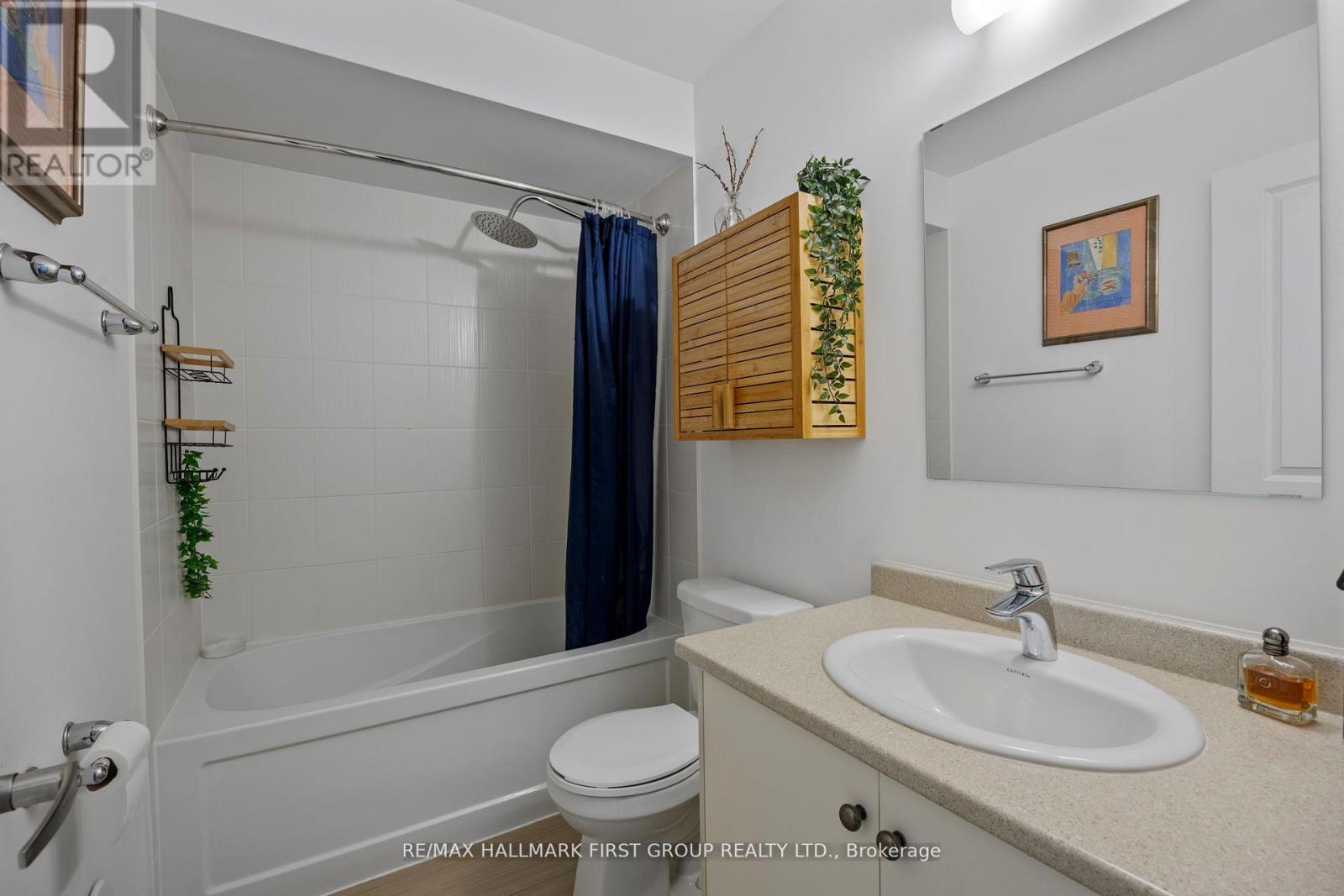 Photo 30 of 79 7 Shawfield Way, Whitby ON