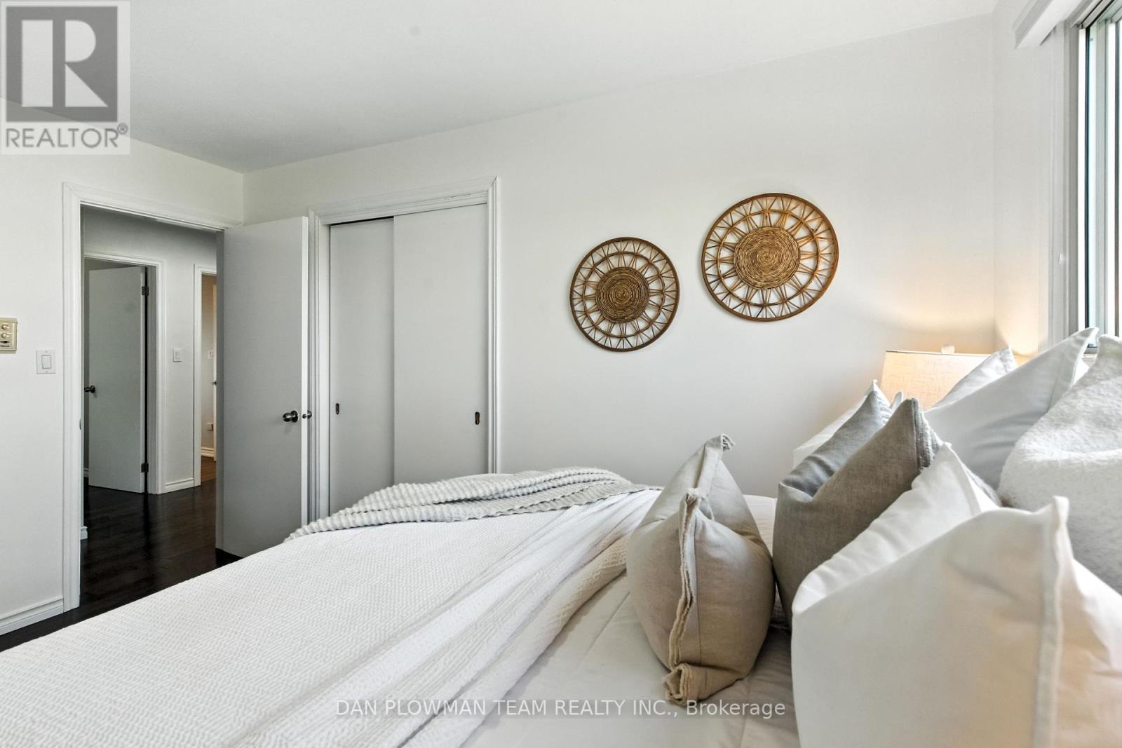 Photo 26 of 83 Sherwood Road E, Ajax ON