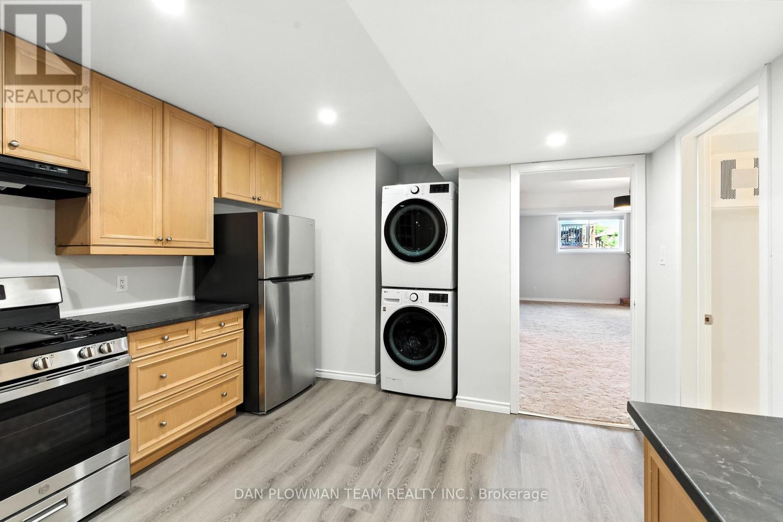 Photo 35 of 83 Sherwood Road E, Ajax ON