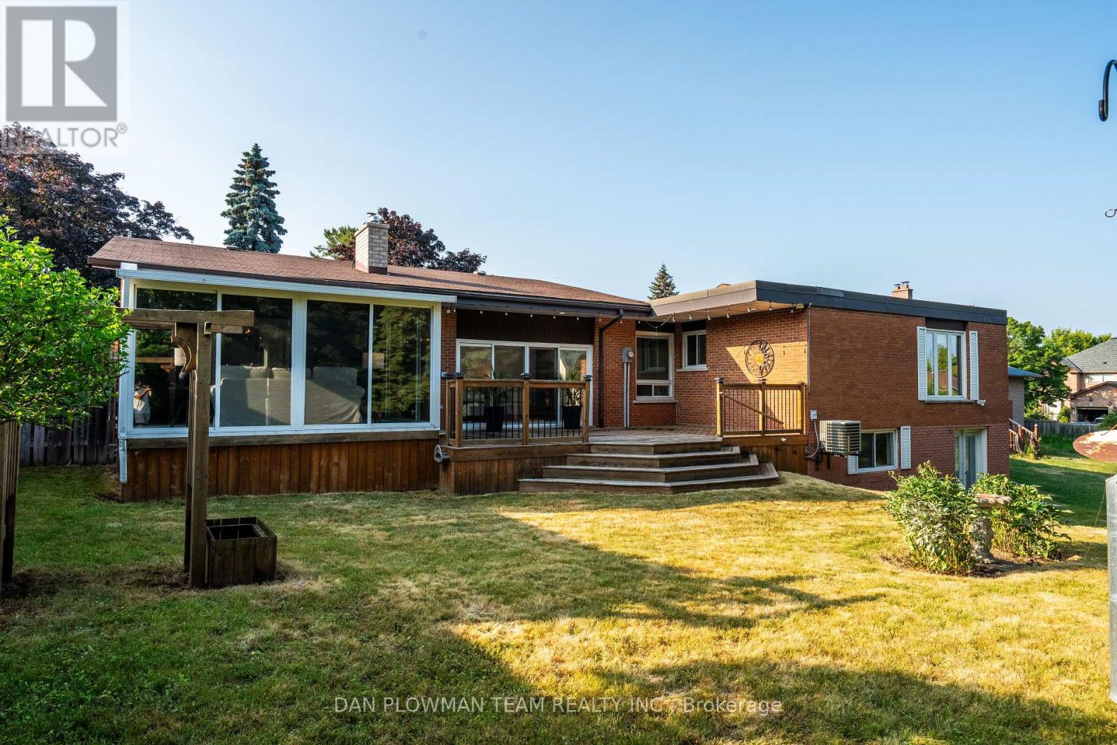 Photo 48 of 83 Sherwood Road E, Ajax ON