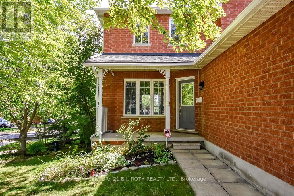 Photo 3 of 1 Golden Eagle Way, Barrie ON