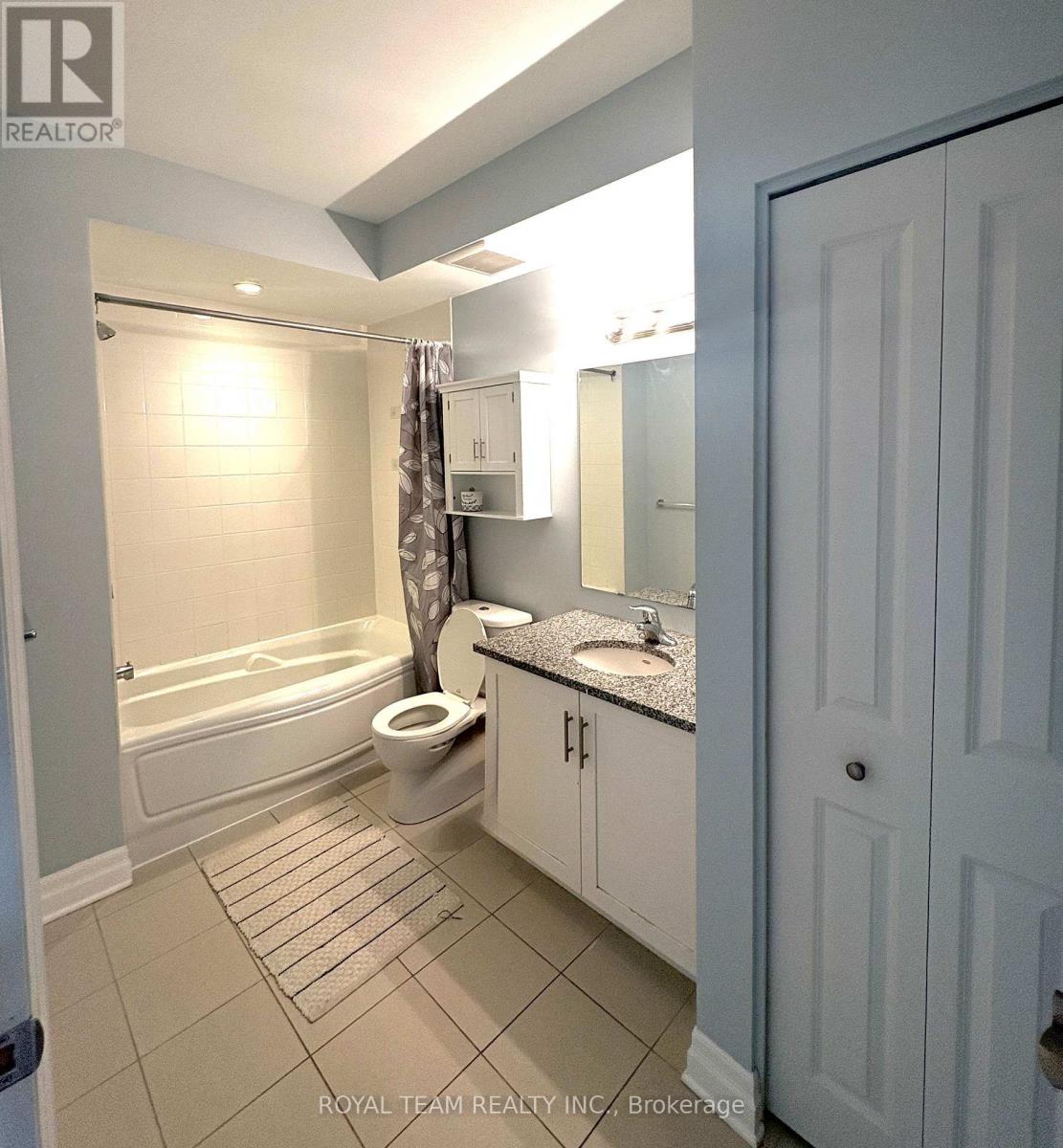Photo 12 of 42 Meach Private, Ottawa ON