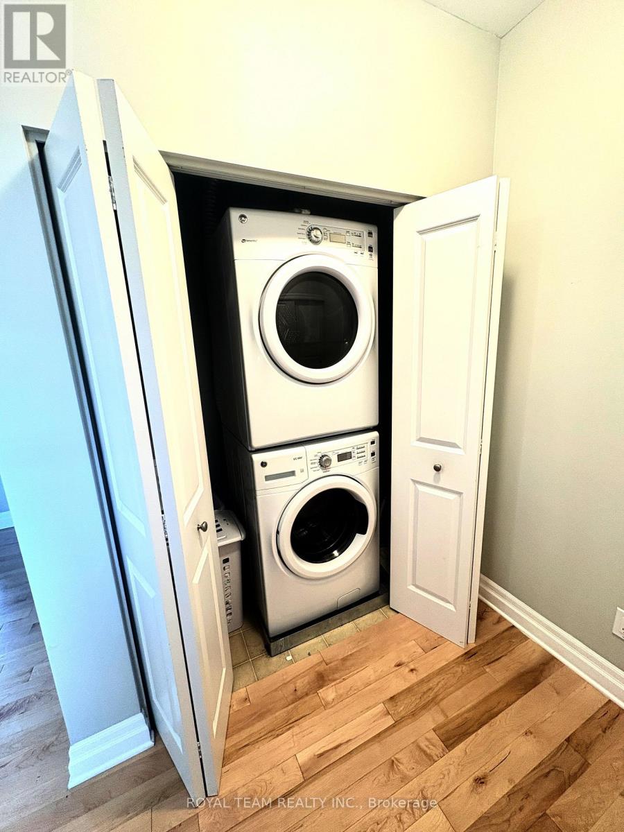 Photo 13 of 42 Meach Private, Ottawa ON