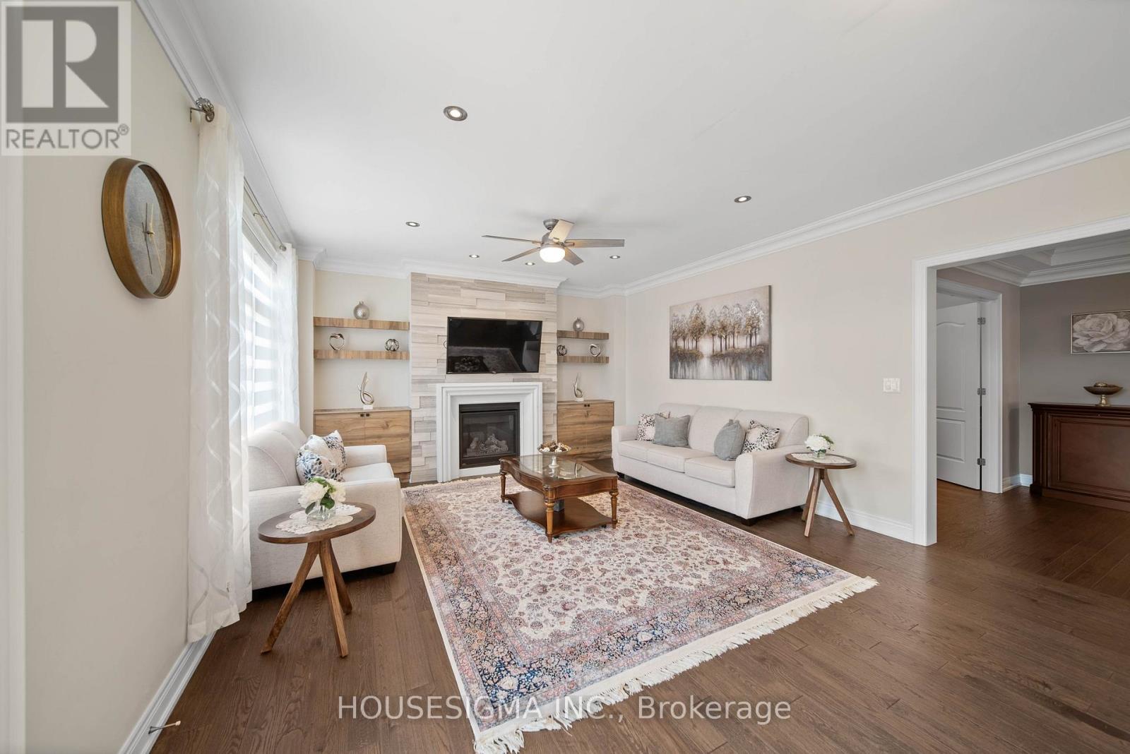 Photo 10 of 94 Forest Edge Crescent, East Gwillimbury ON
