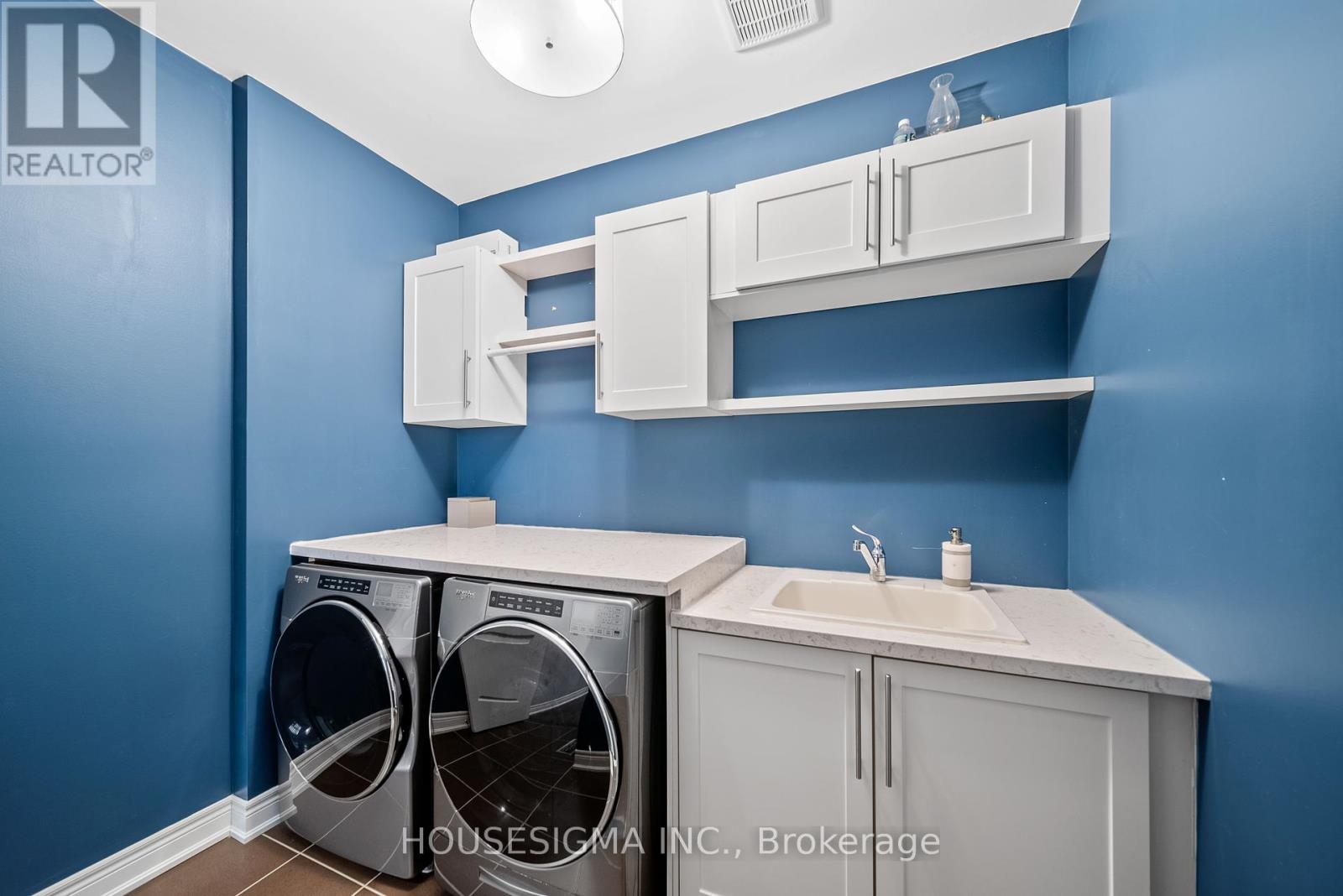 Photo 14 of 94 Forest Edge Crescent, East Gwillimbury ON