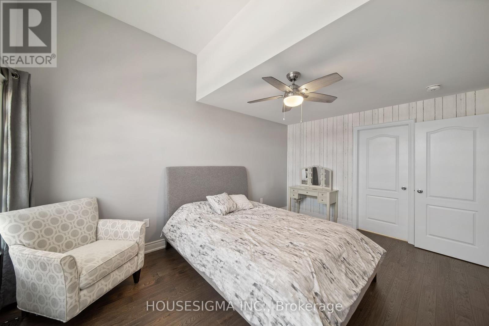 Photo 21 of 94 Forest Edge Crescent, East Gwillimbury ON