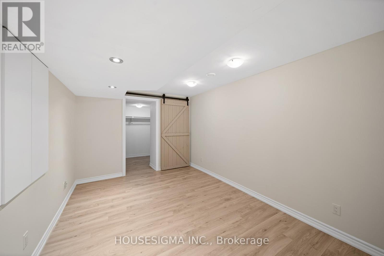 Photo 32 of 94 Forest Edge Crescent, East Gwillimbury ON