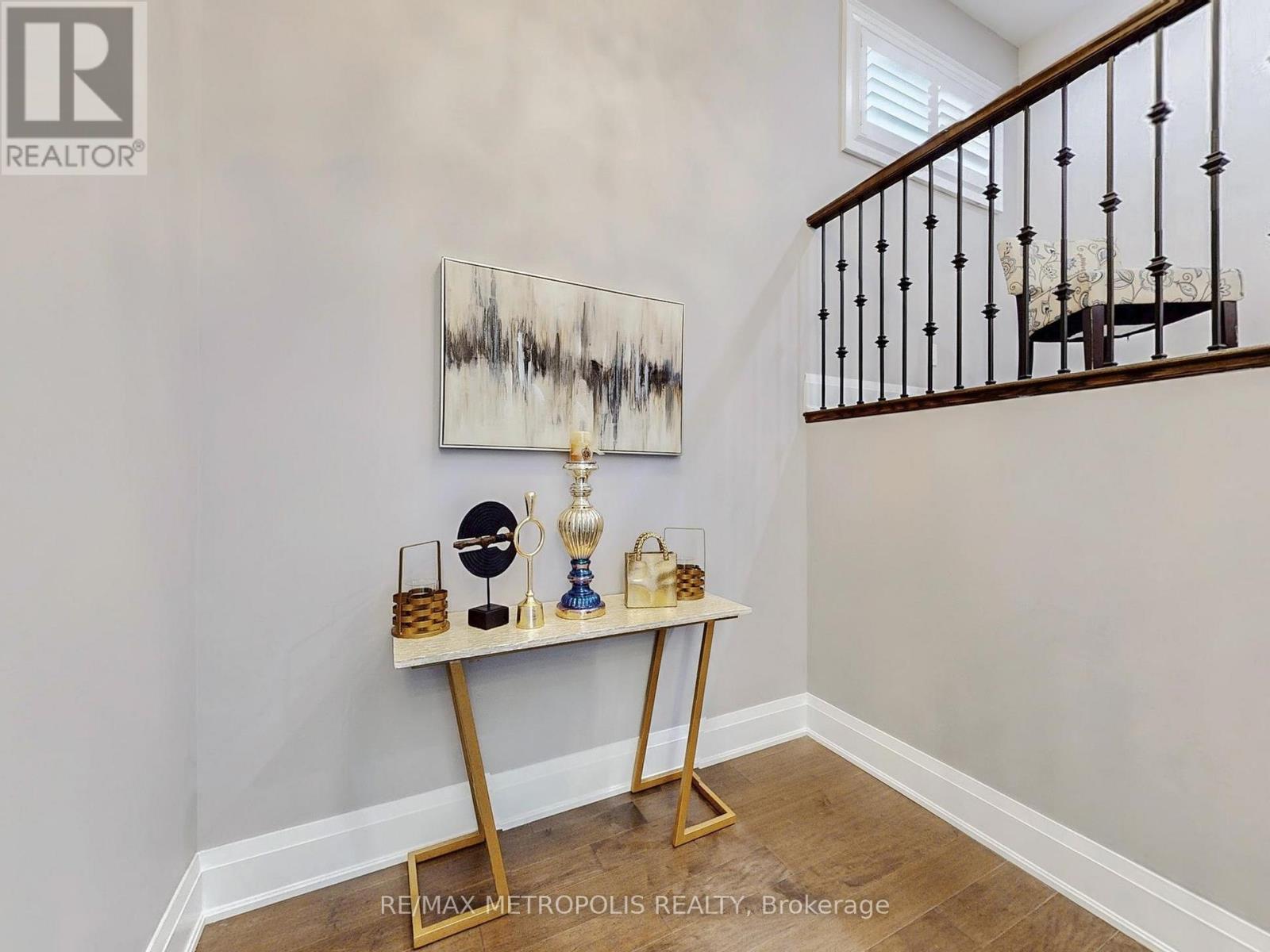 Photo 14 of 126 Silk Twist Drive, East Gwillimbury ON