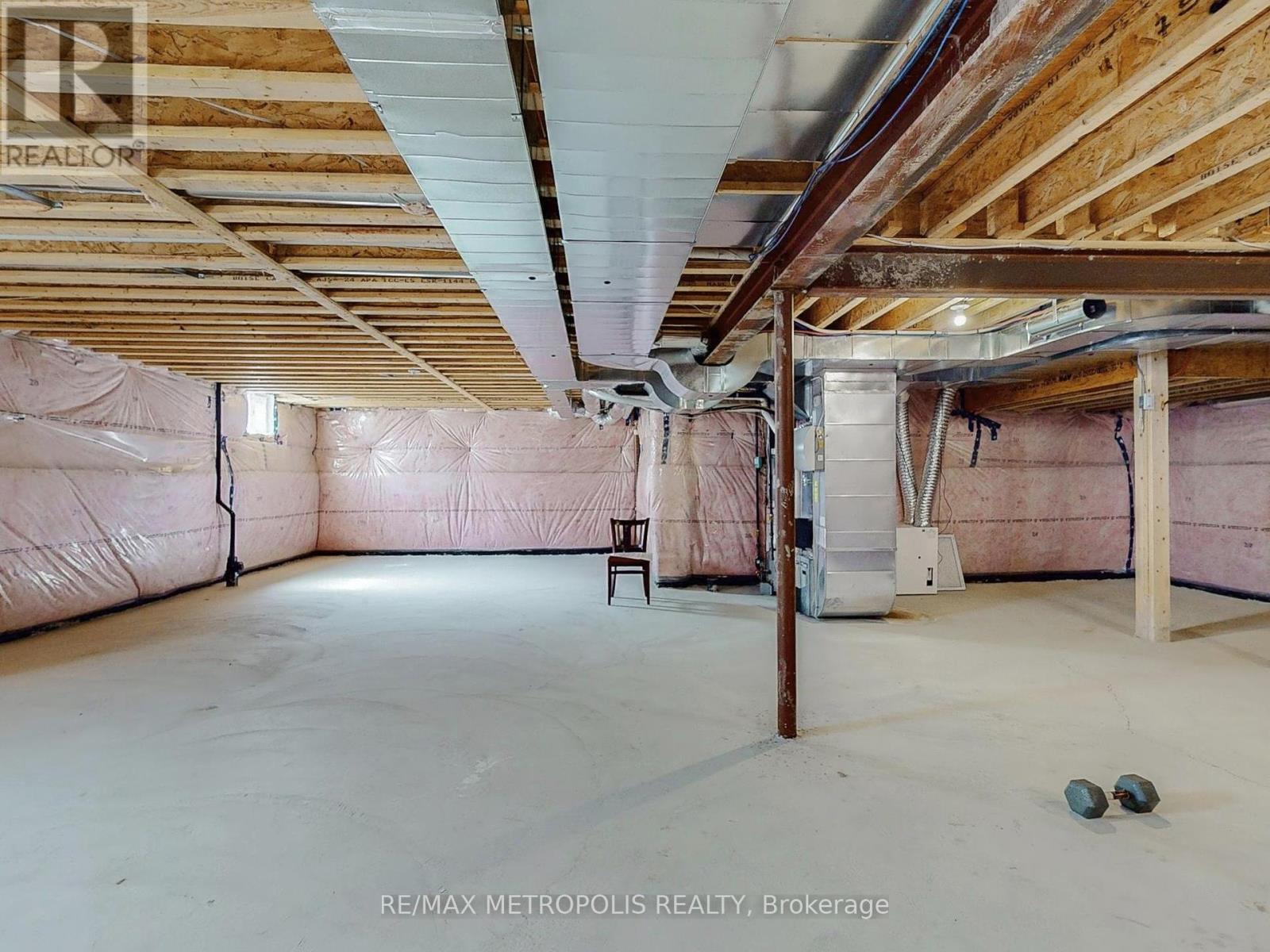 Photo 29 of 126 Silk Twist Drive, East Gwillimbury ON