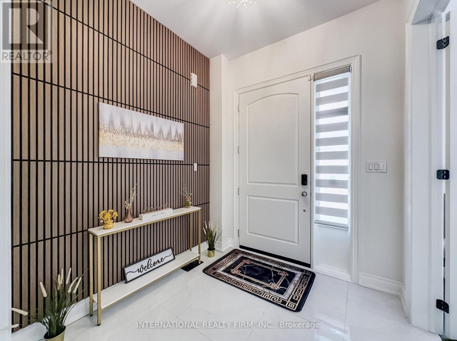 Photo 10 of 150 Cannes Avenue, Vaughan ON