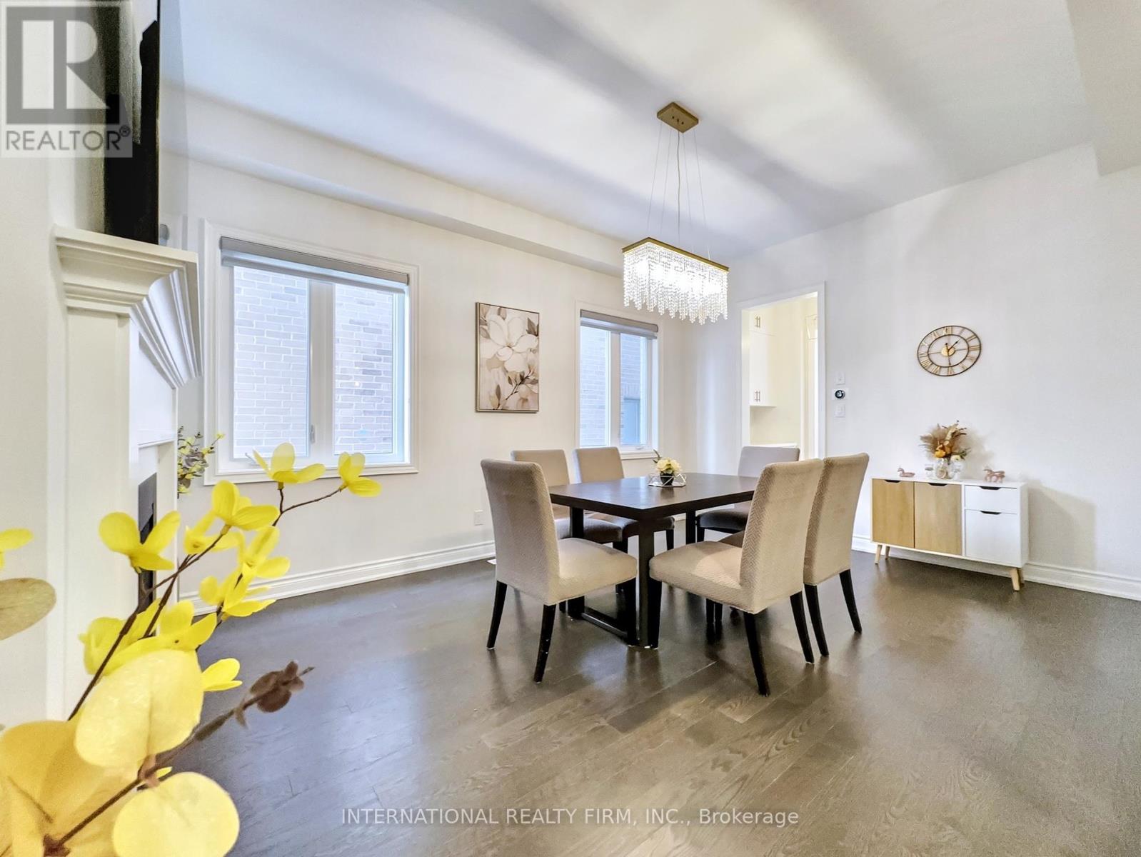 Photo 14 of 150 Cannes Avenue, Vaughan ON