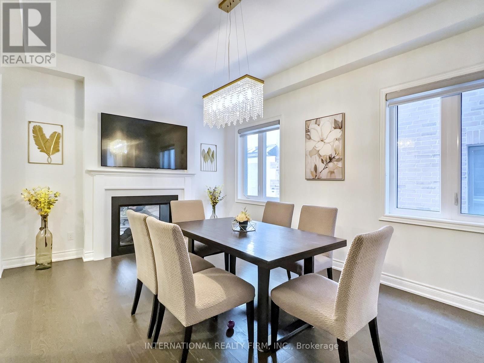Photo 15 of 150 Cannes Avenue, Vaughan ON