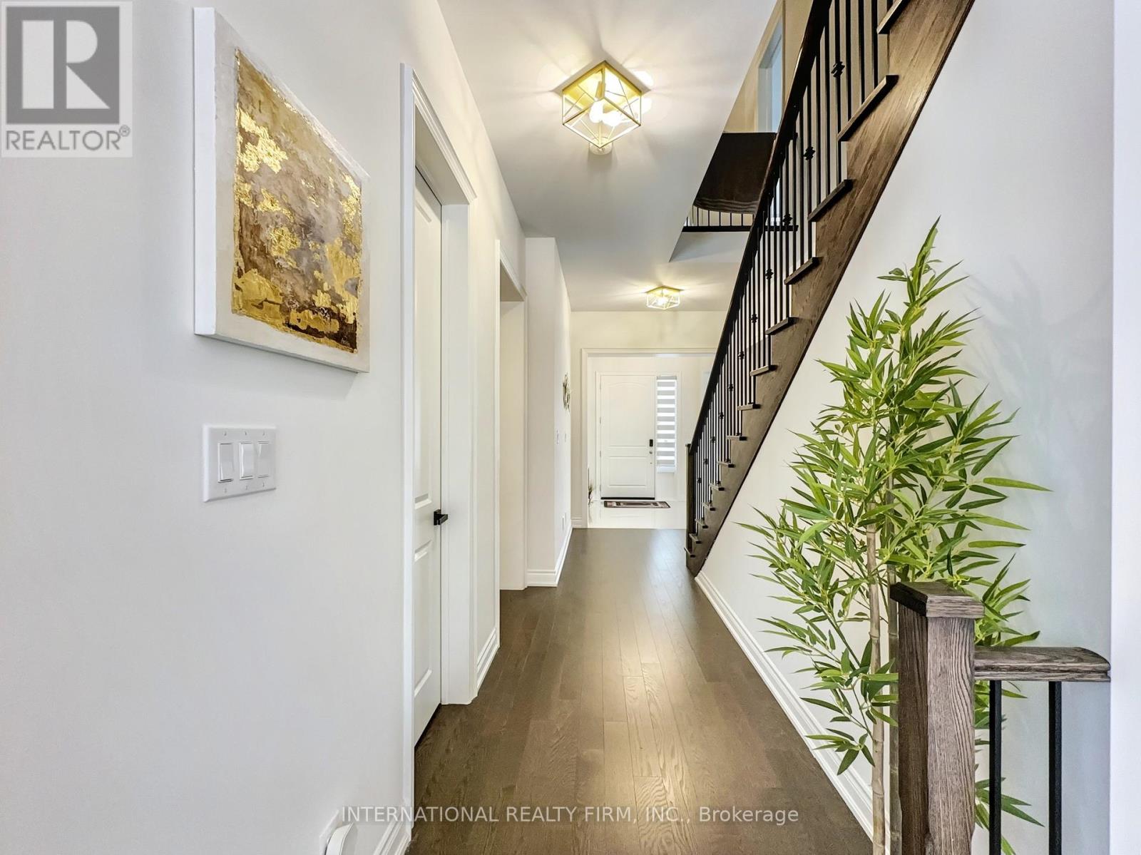 Photo 16 of 150 Cannes Avenue, Vaughan ON
