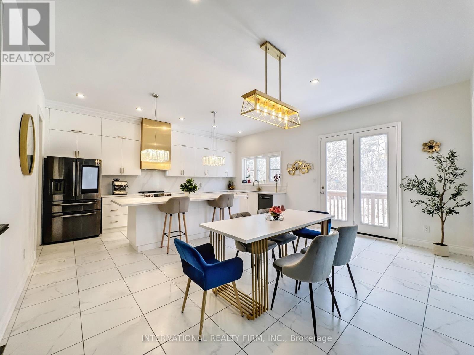 Photo 18 of 150 Cannes Avenue, Vaughan ON