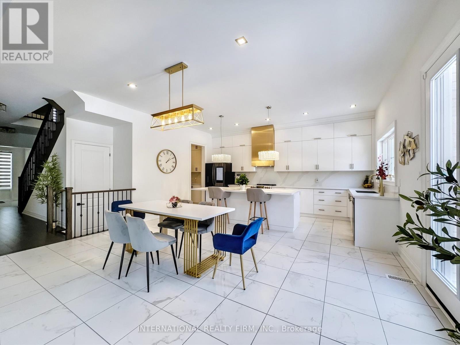 Photo 19 of 150 Cannes Avenue, Vaughan ON