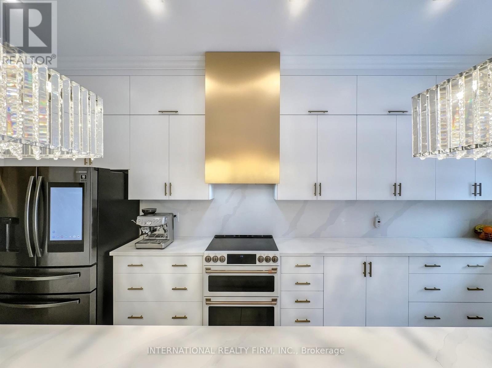Photo 23 of 150 Cannes Avenue, Vaughan ON