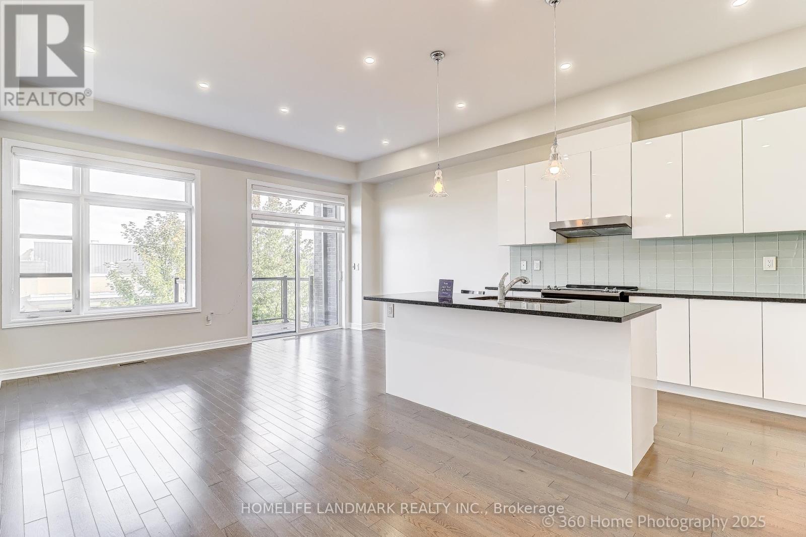 Photo 14 of 57 Laskin Drive, Vaughan ON