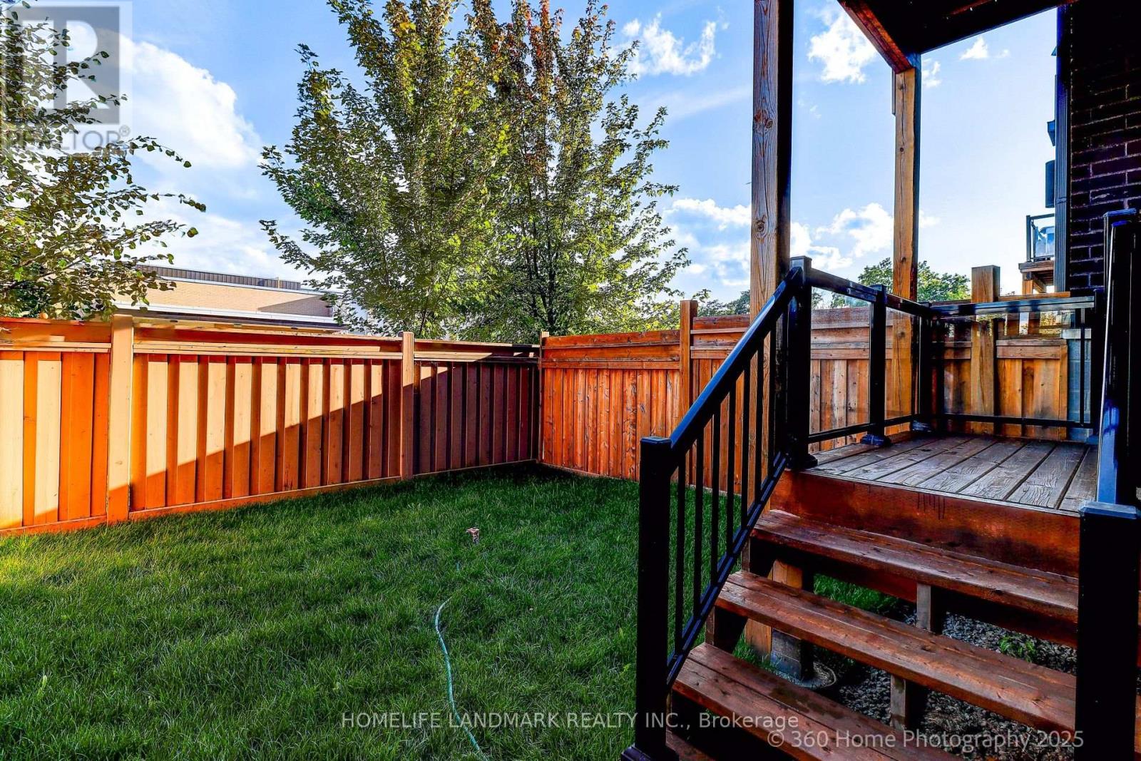 Photo 4 of 57 Laskin Drive, Vaughan ON