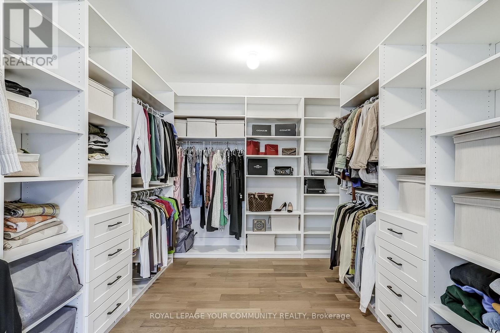 Photo 35 of 176 Farrell Road, Vaughan ON