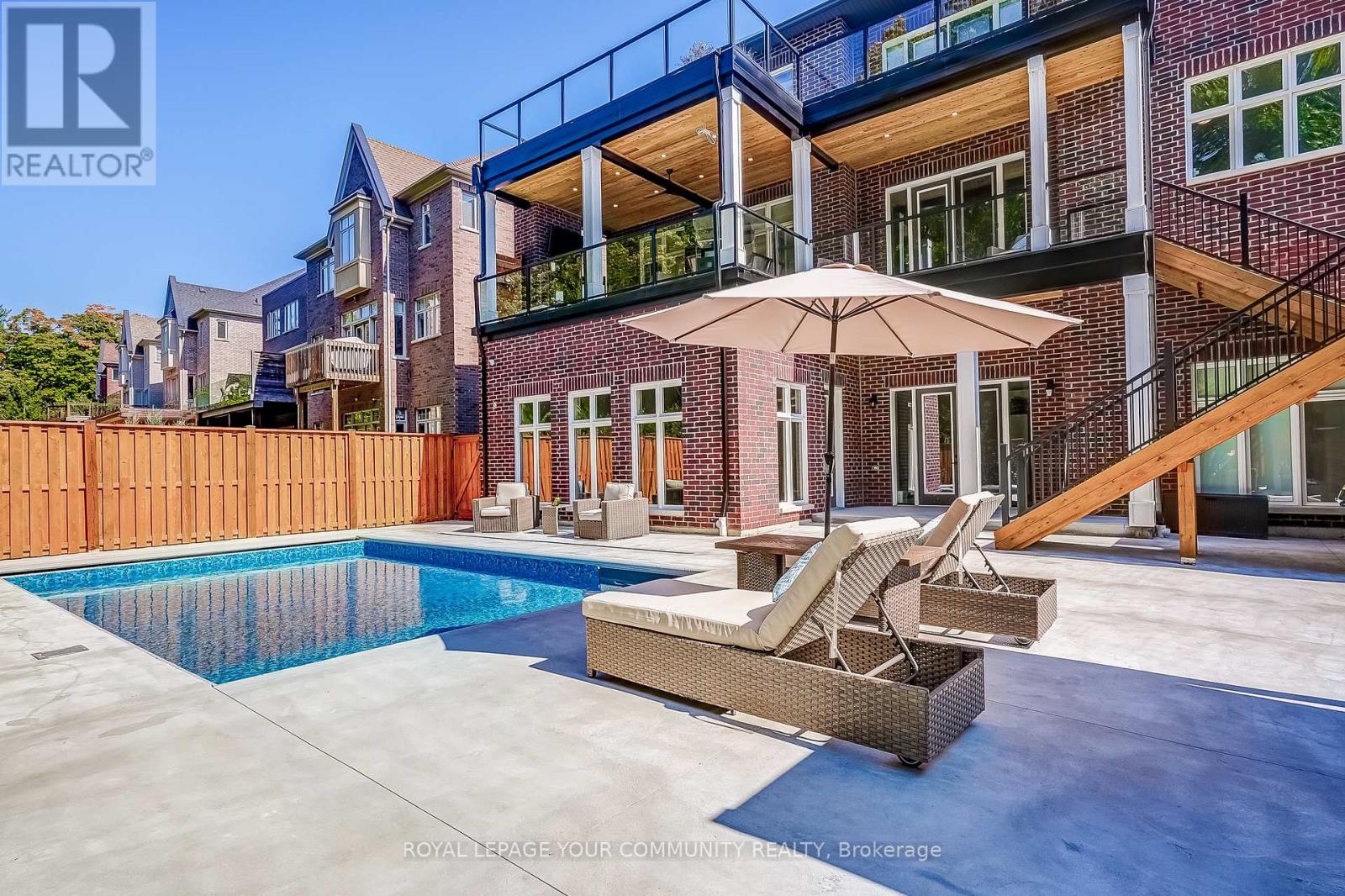 Photo 5 of 176 Farrell Road, Vaughan ON