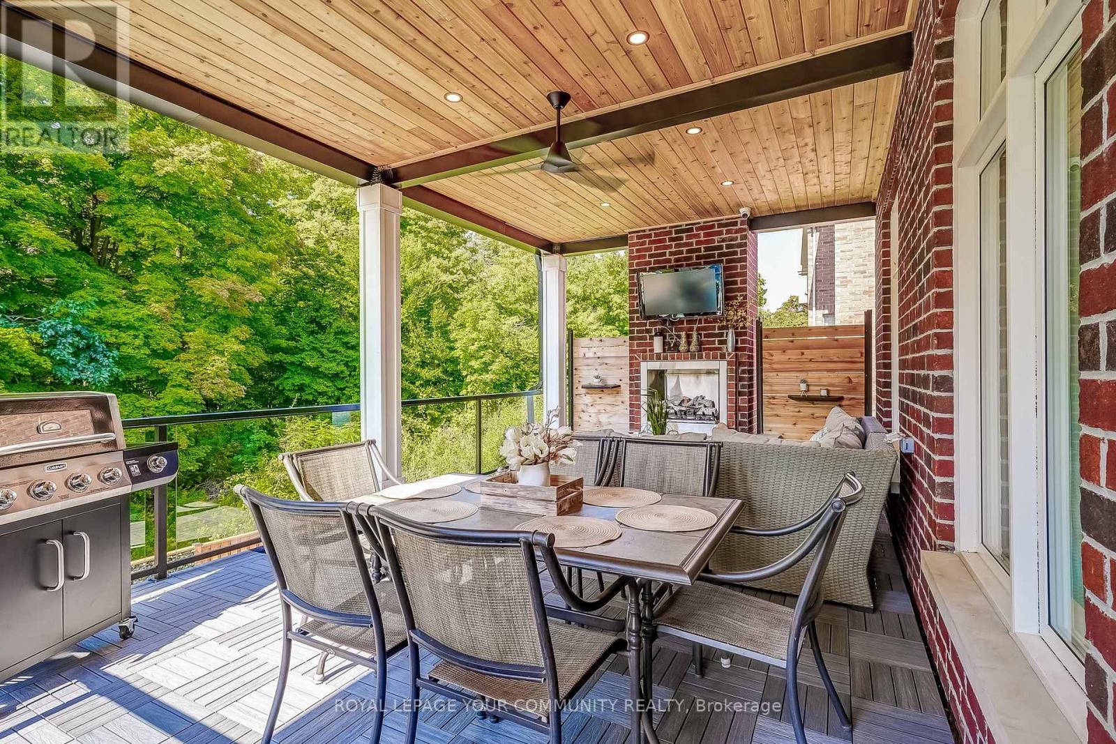 Photo 9 of 176 Farrell Road, Vaughan ON