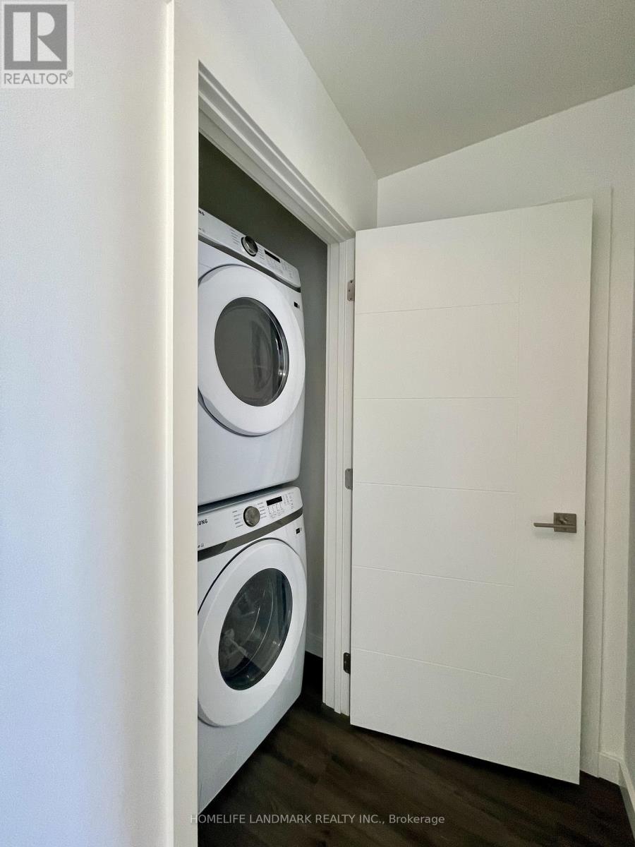 Photo 11 of 29 Rainwater Lane, Barrie ON