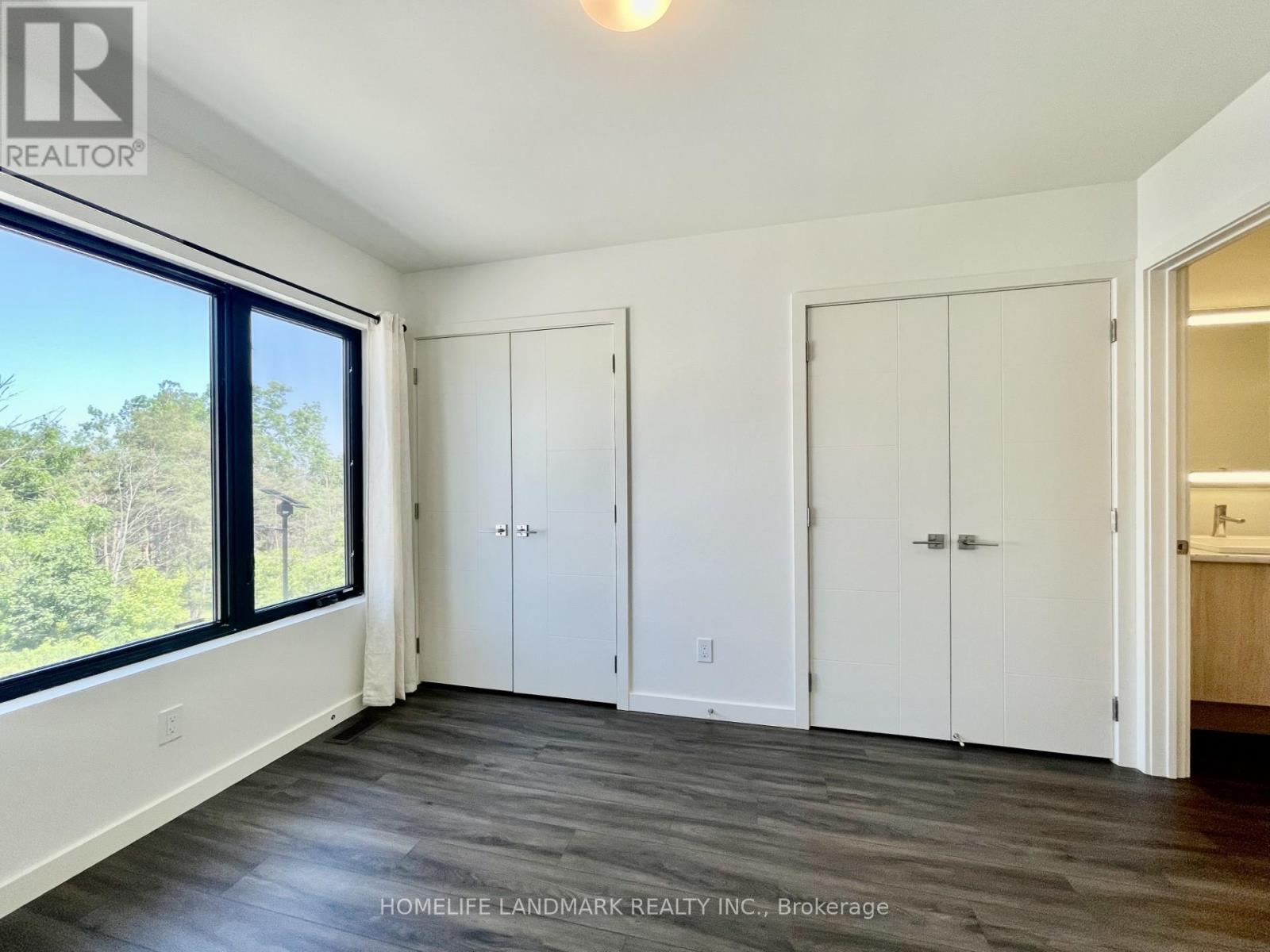 Photo 13 of 29 Rainwater Lane, Barrie ON