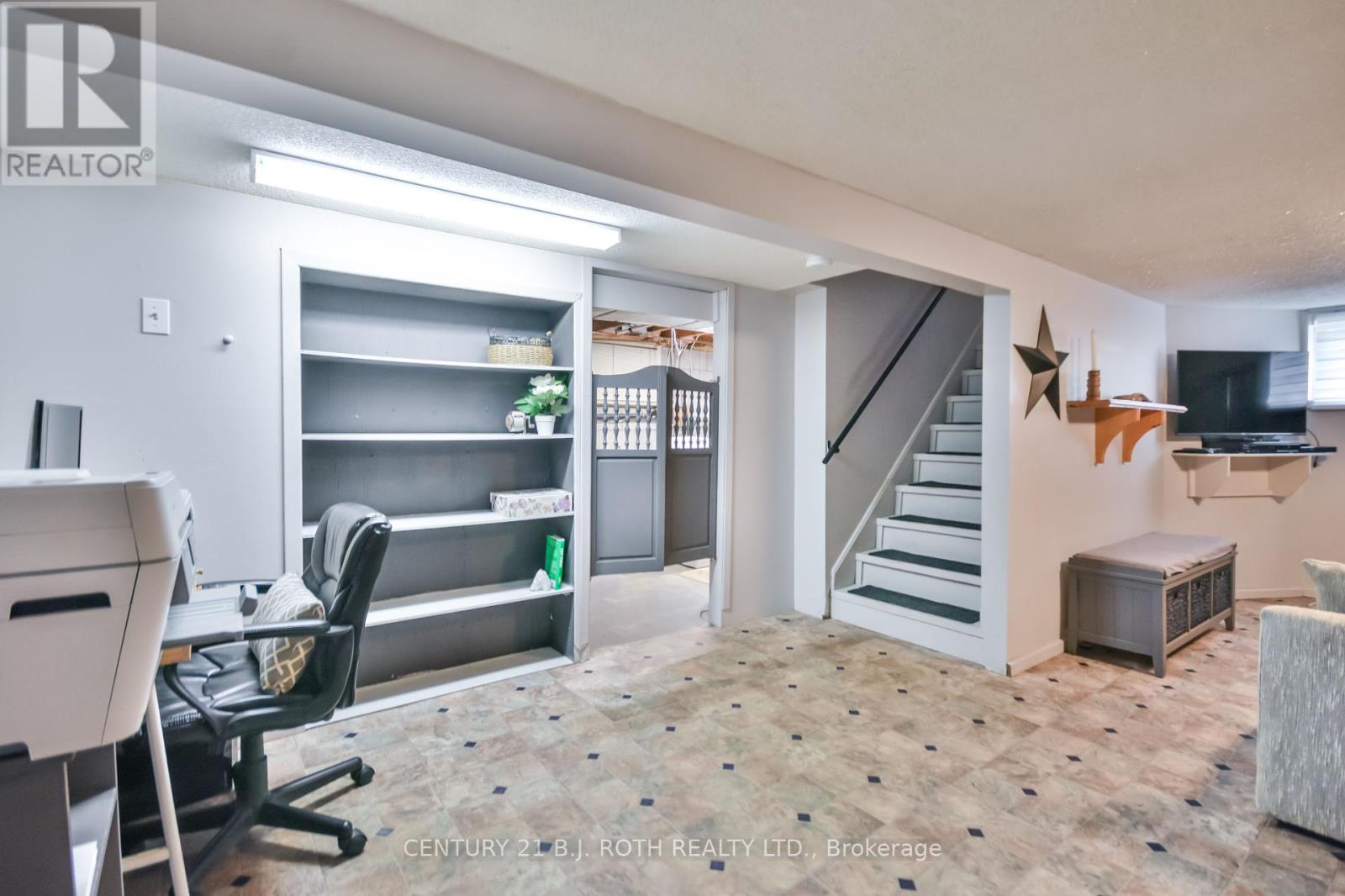 Photo 19 of 1039 Division Road E, Severn ON