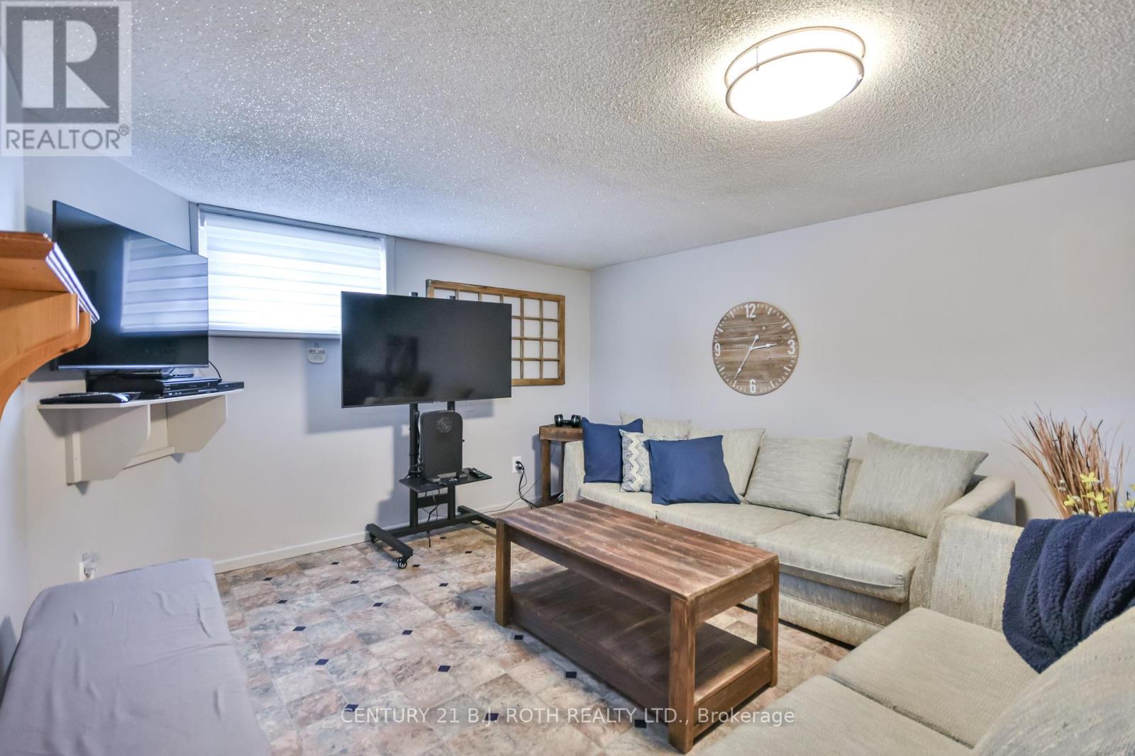 Photo 20 of 1039 Division Road E, Severn ON