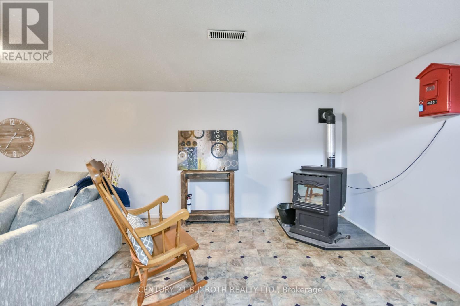 Photo 22 of 1039 Division Road E, Severn ON