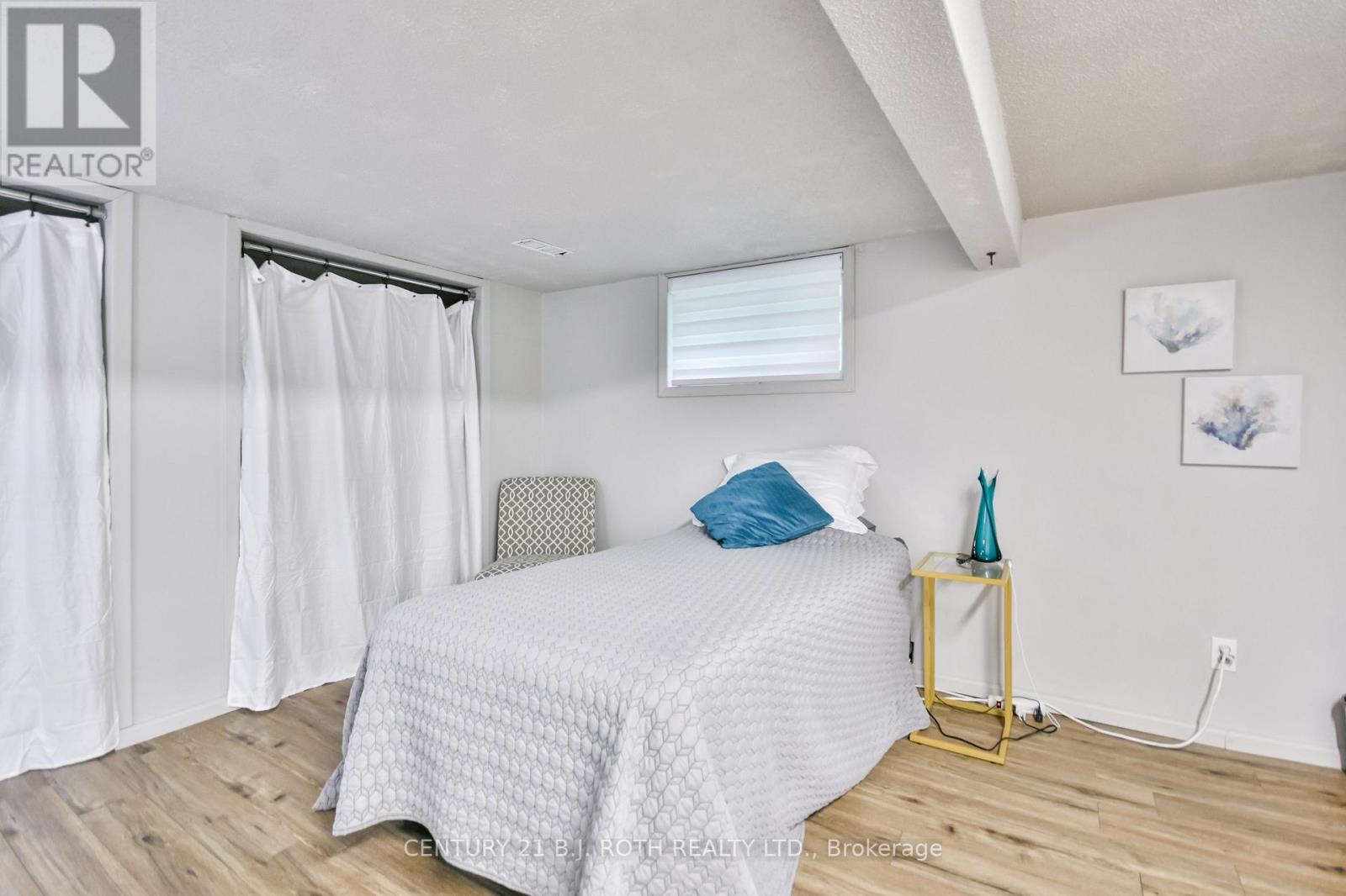 Photo 24 of 1039 Division Road E, Severn ON